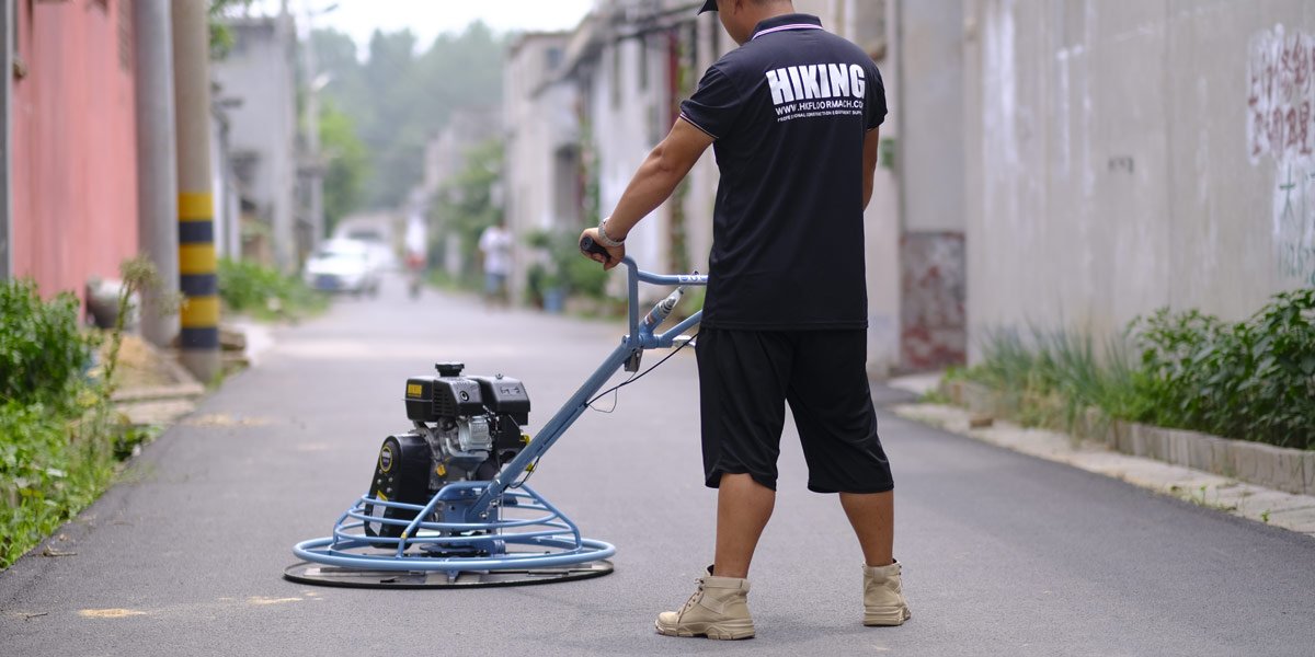 WALK BEHIND POWER TROWEL