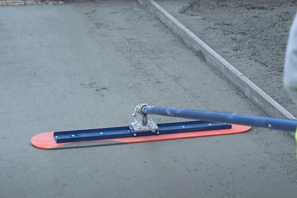 concrete bull float work